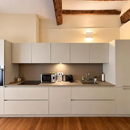 Elegant In The Heart Of Bologna, Via De Musei Appartement
